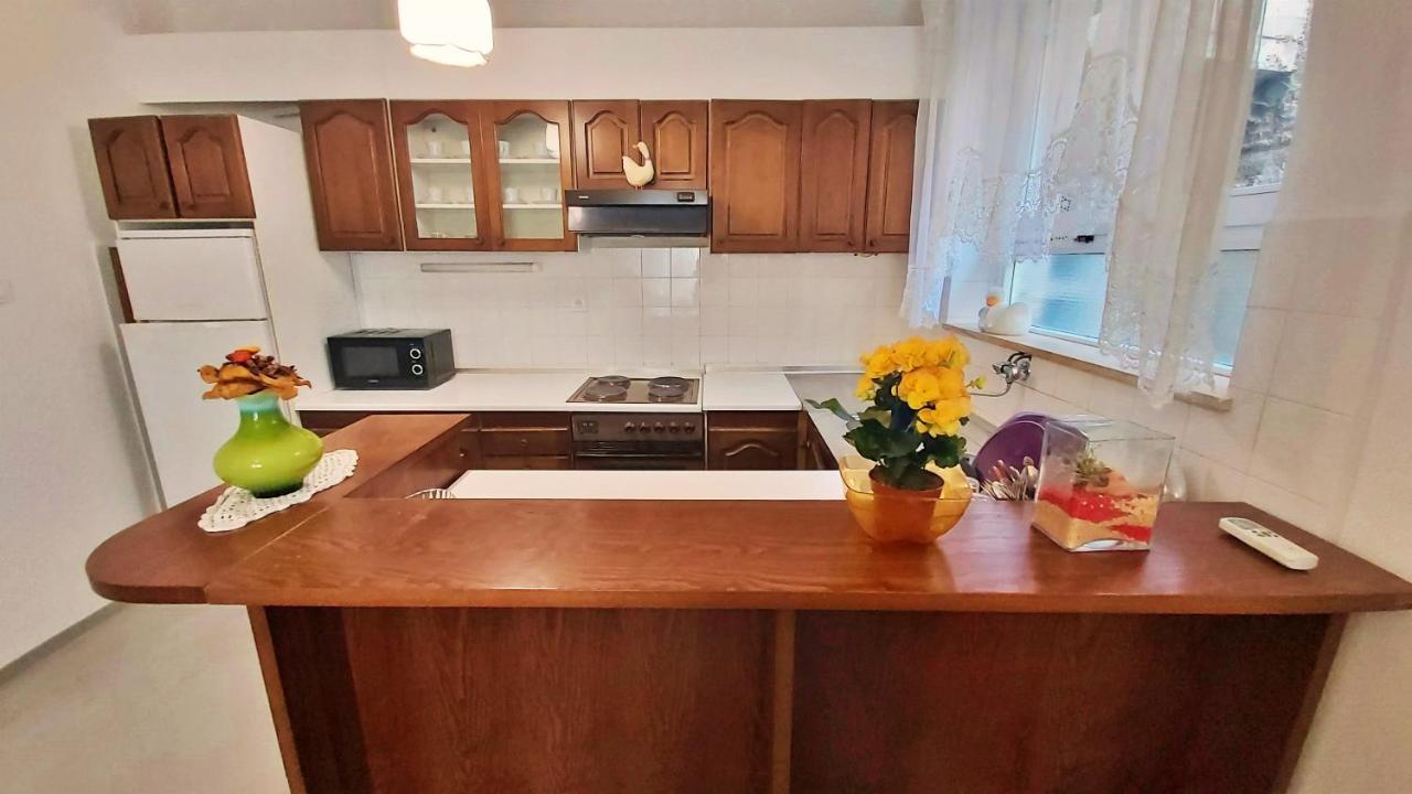 Apartment Cedo Omiš Екстериор снимка
