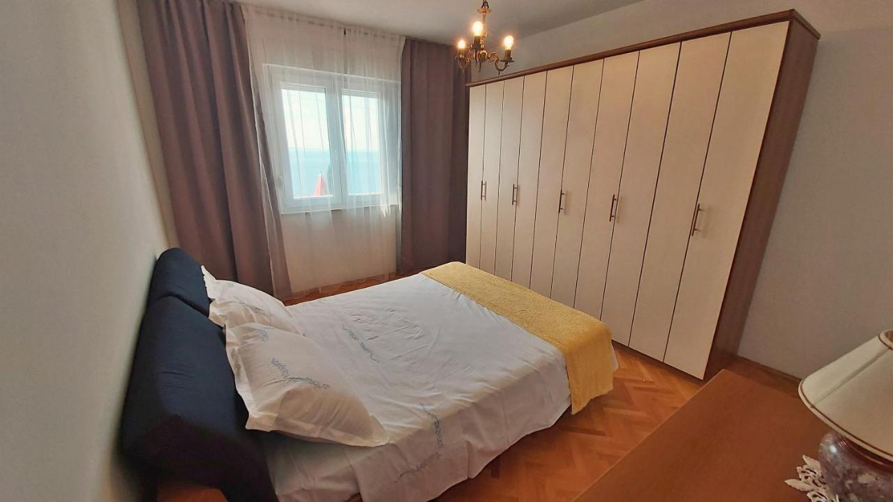 Apartment Cedo Omiš Екстериор снимка