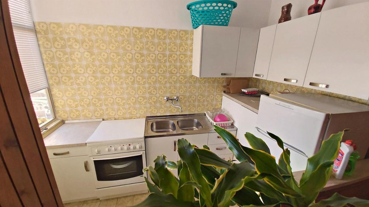 Apartment Cedo Omiš Екстериор снимка